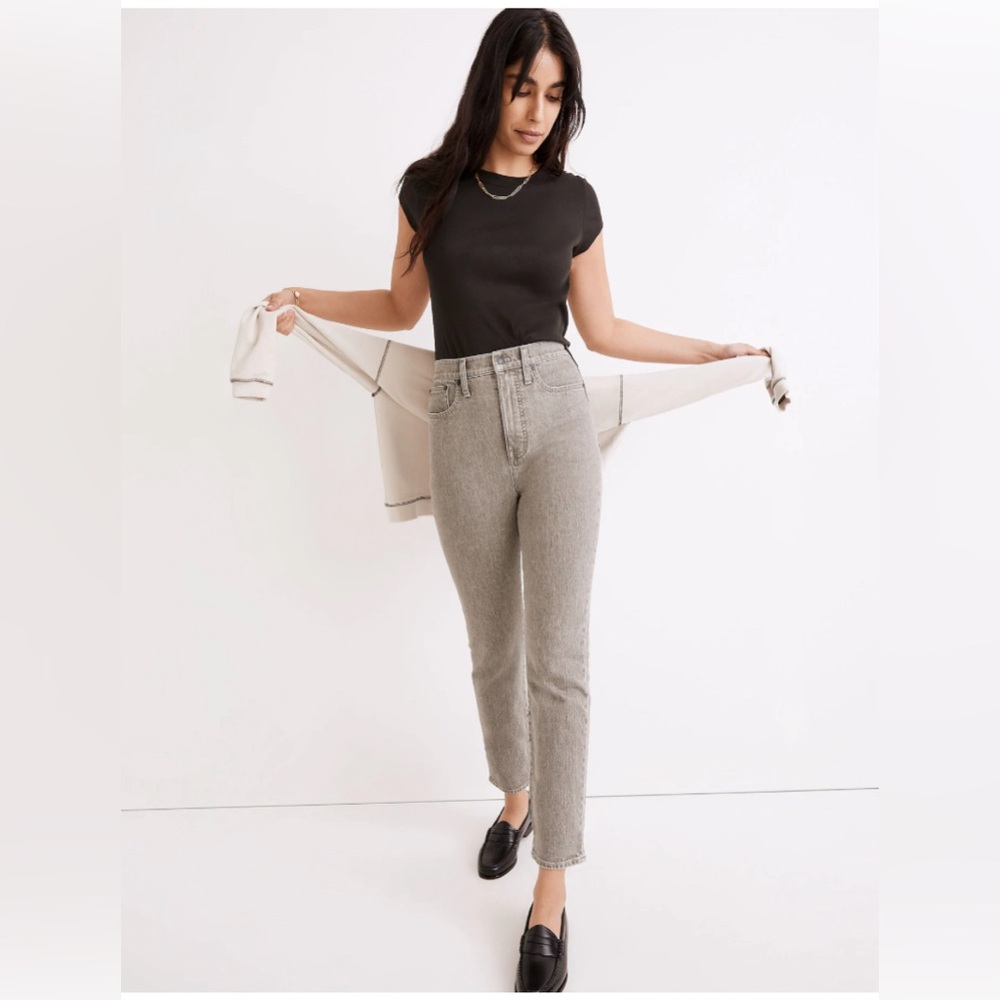 Madewell The Momjean in Yarn-Dyed Denim